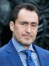 demian-bichir